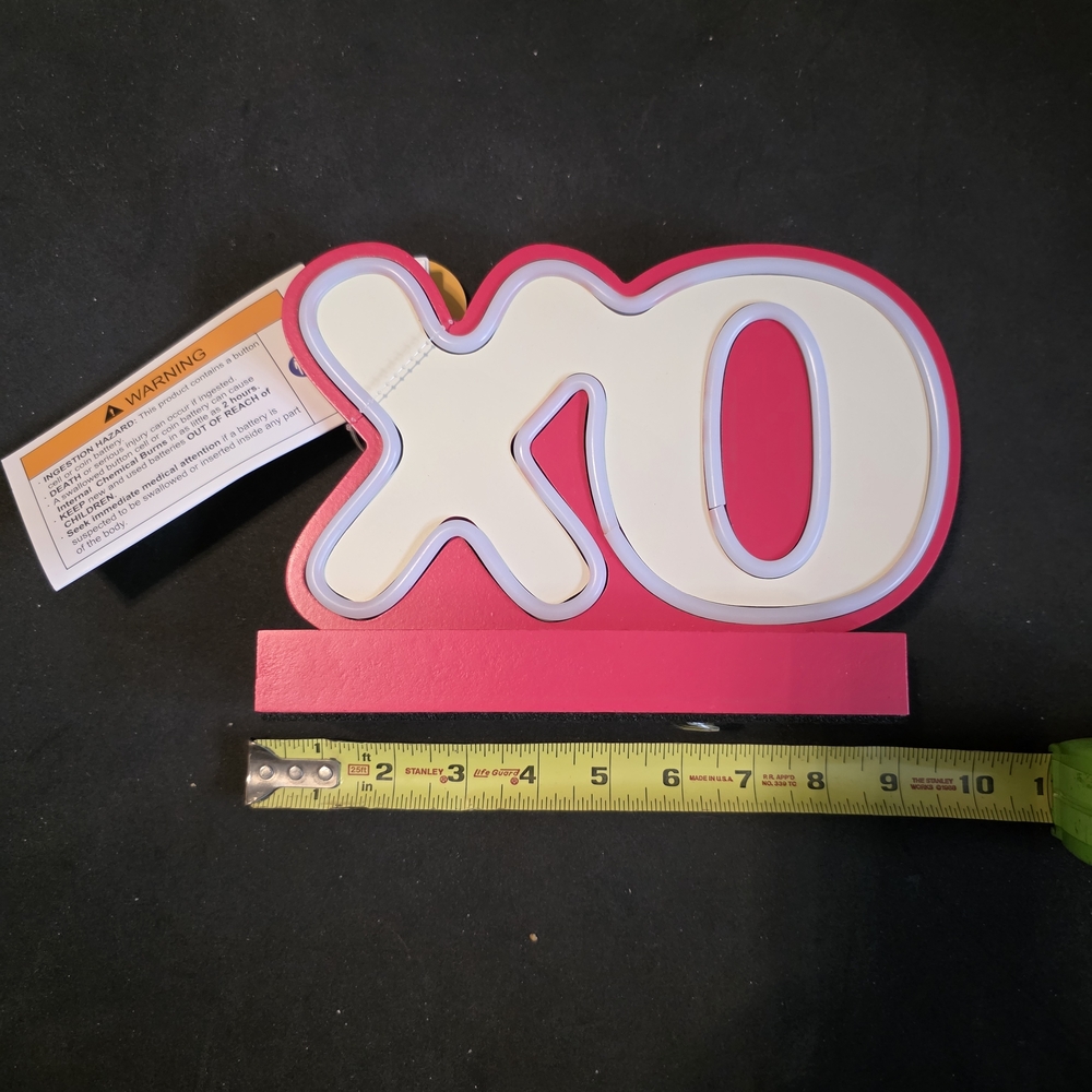 Spritz Pink and White XO Sign